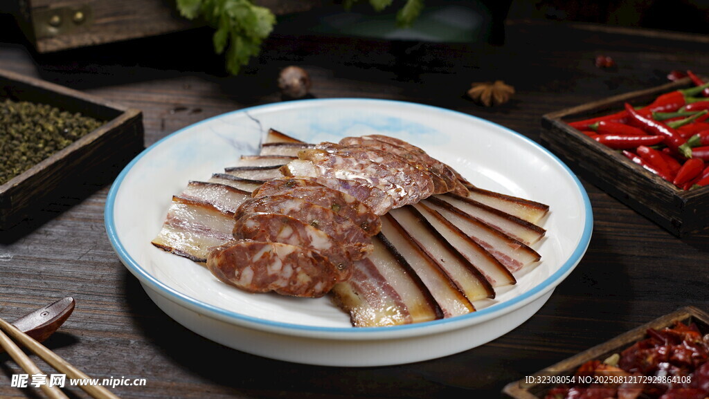 美味卤牛肉切片摆盘