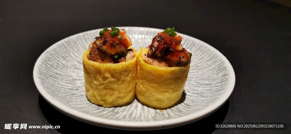 蛋皮鹅肝三文鱼