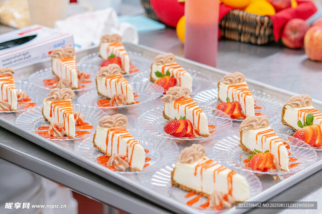 精致美味的特色小食拼盘