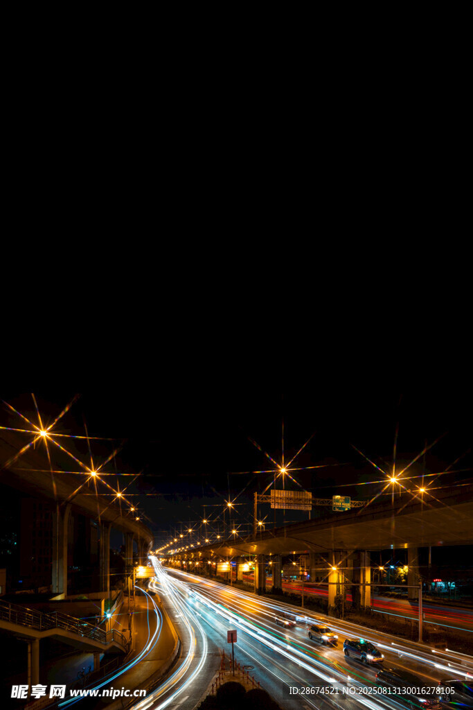 城市夜景公路光轨美景