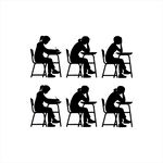 学生伏案学习剪影