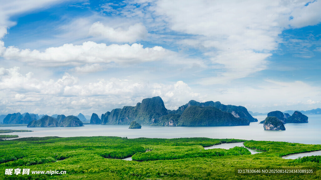 泰国普吉岛北部攀牙湾