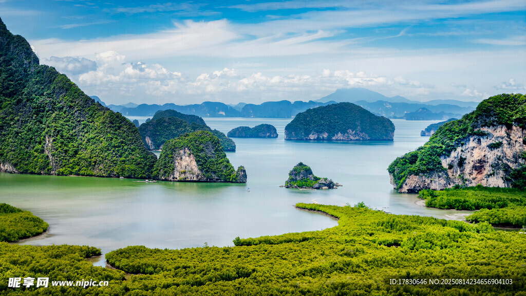 泰国普吉岛北部攀牙湾