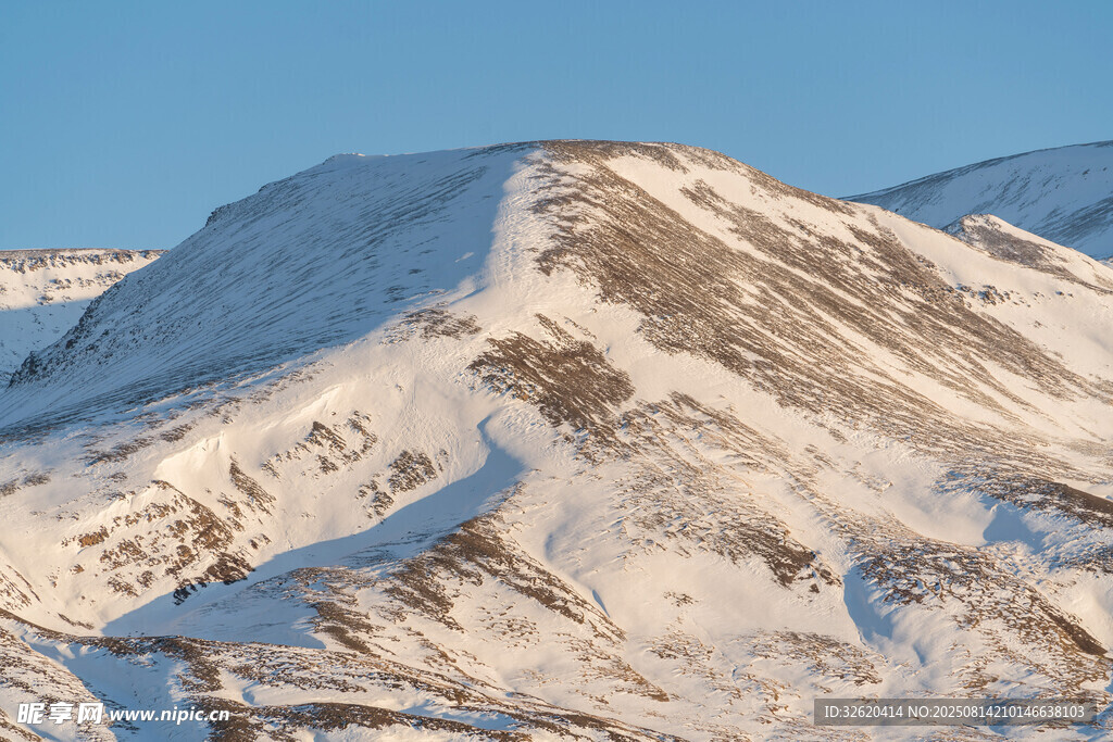 雪山壮丽风光