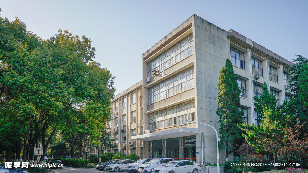 长江大学
