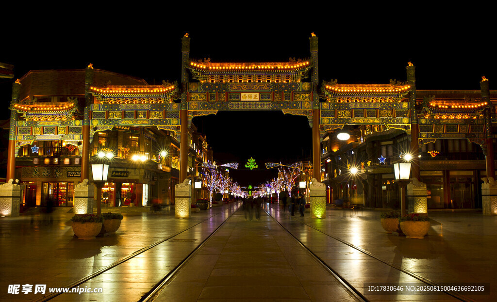 古牌坊夜景璀璨迷人