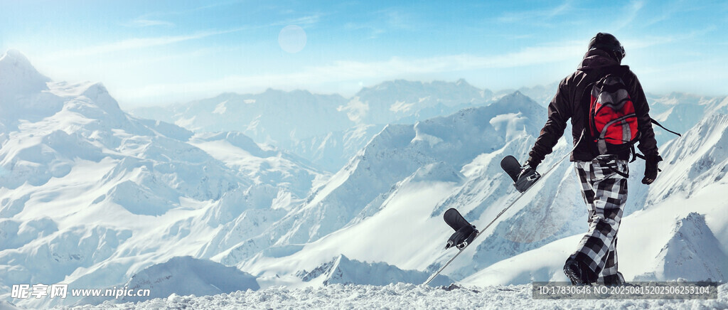 攀登雪山