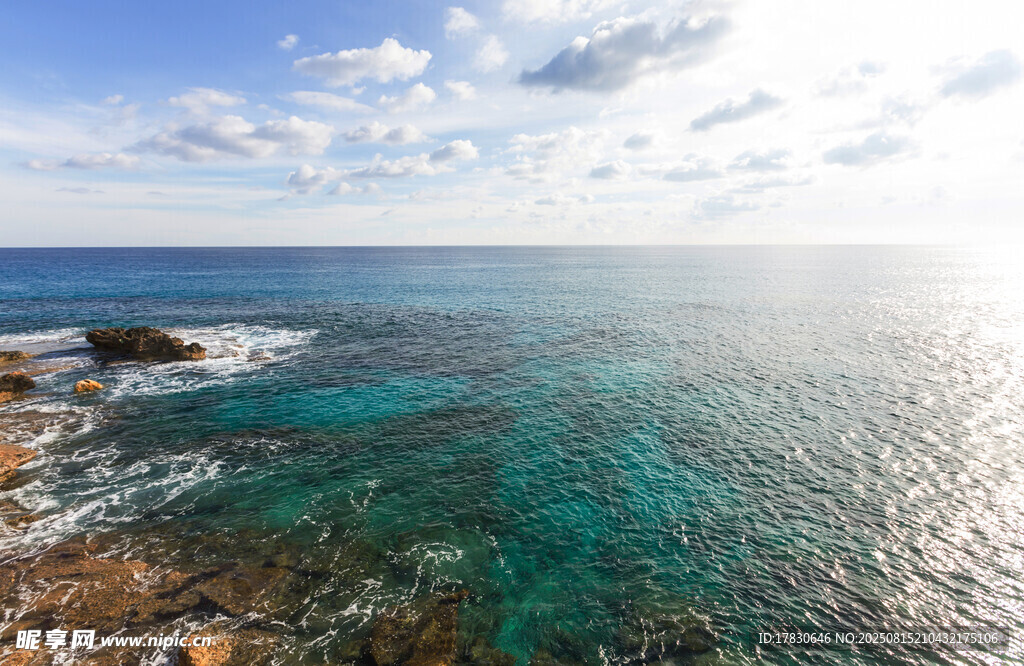 碧海蓝天海岸美丽风光