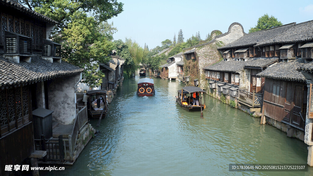 江南水乡古镇河道美景