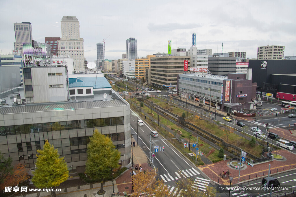 城市街道与建筑景观