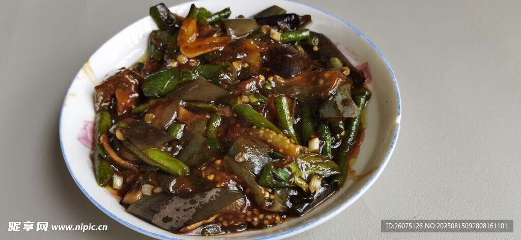 美味鱼香茄子炒菜