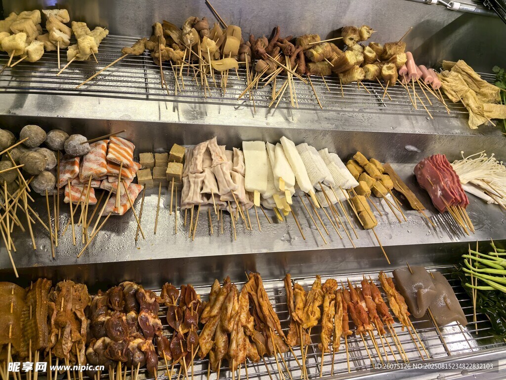 多样美味烤串陈列展示