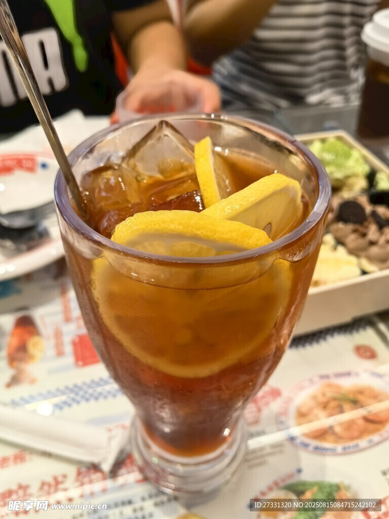 柠檬冰饮视觉味觉双重享受