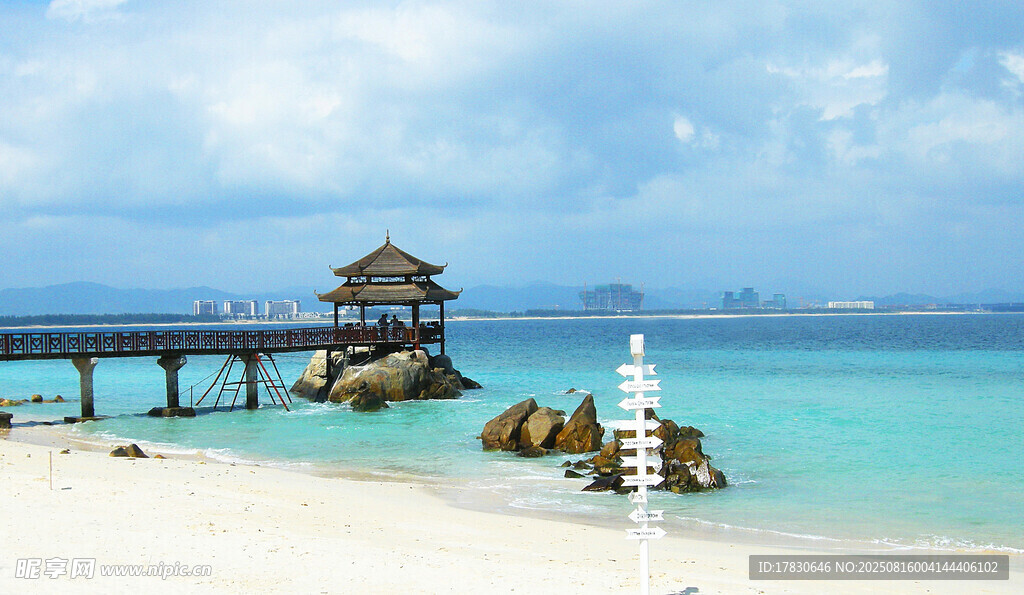 海边栈桥美景