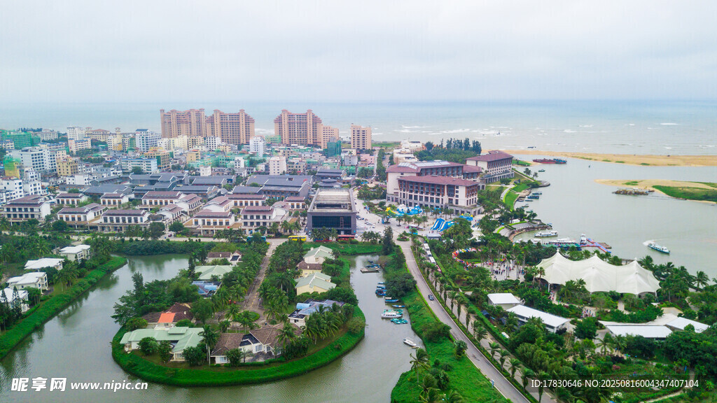 城市滨水风光俯瞰图