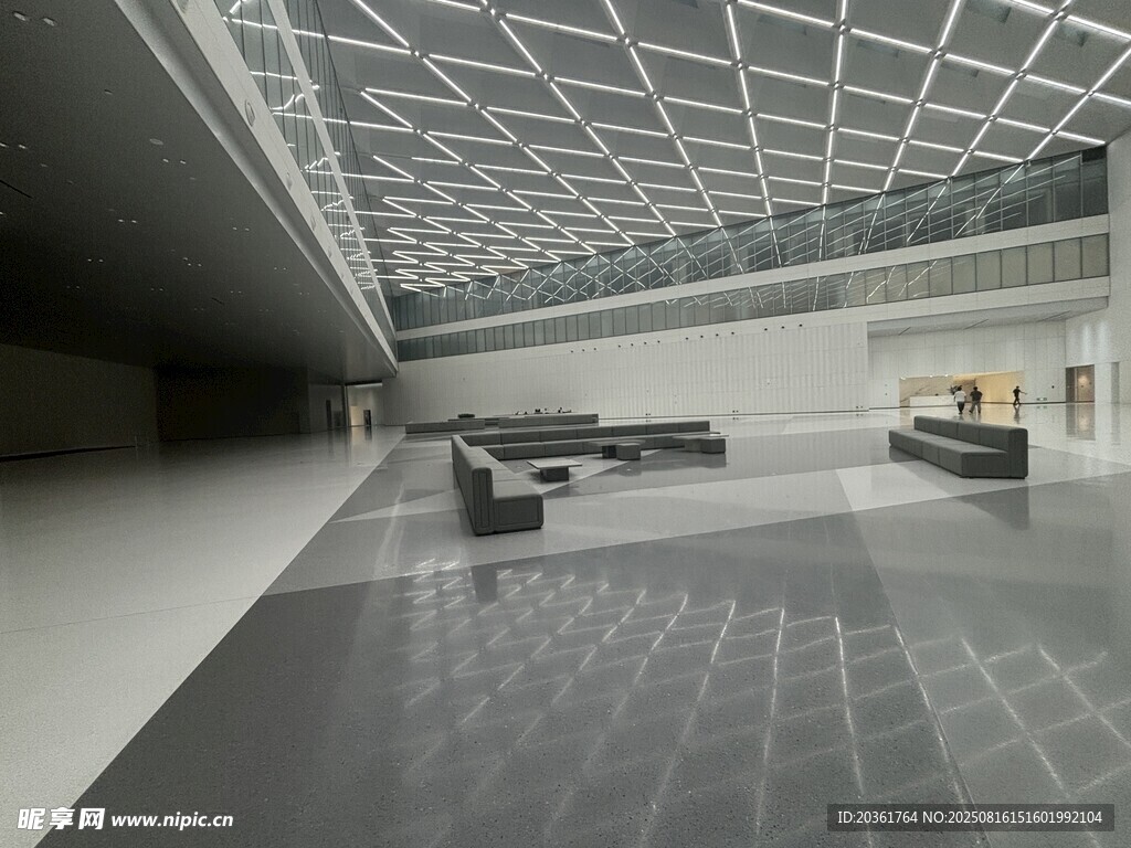 现代空旷室内空间场景