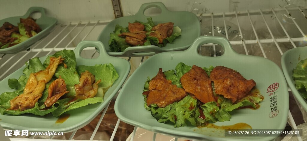 自助餐饮多彩菜肴摆盘展示