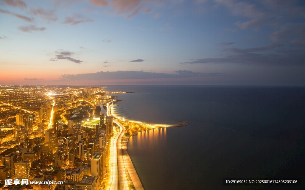 城市海滨夜景璀璨风光