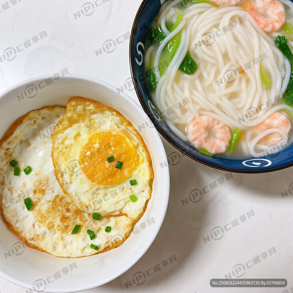 煎鸡蛋  汤米粉