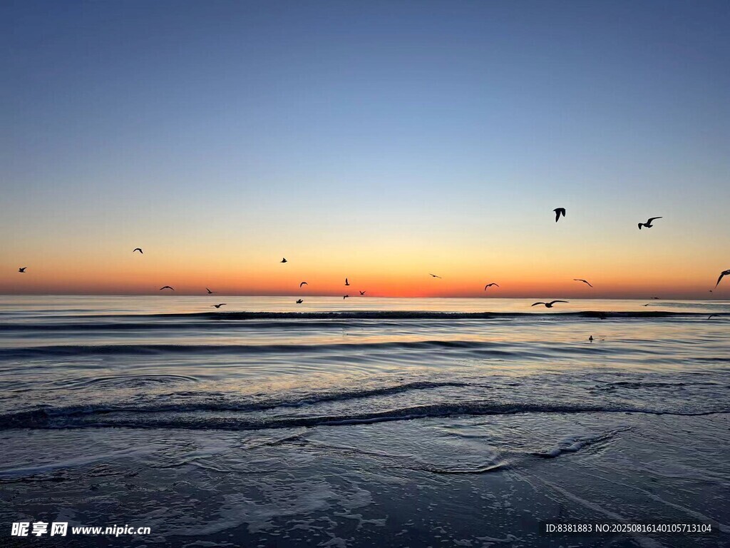 海上日出