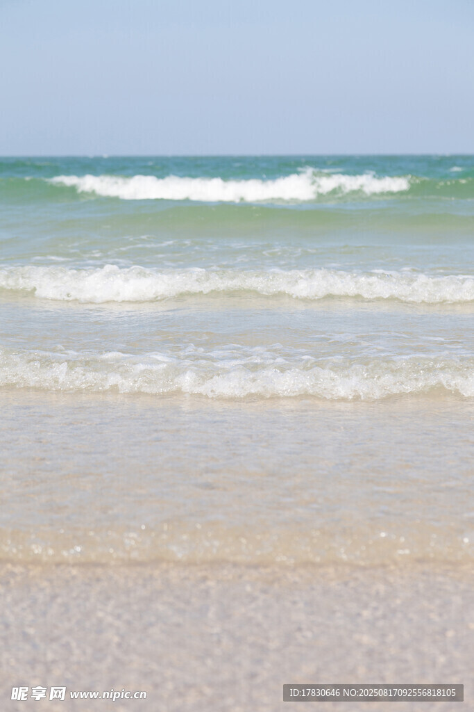 美丽海滨沙滩海浪景观