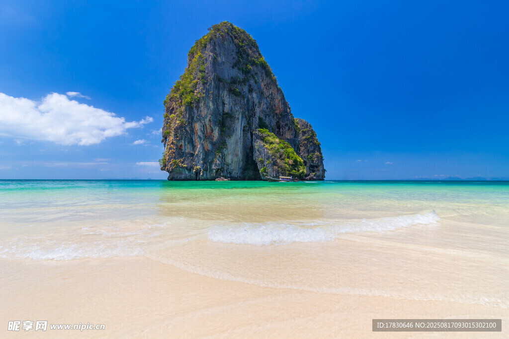 海边孤岩美景