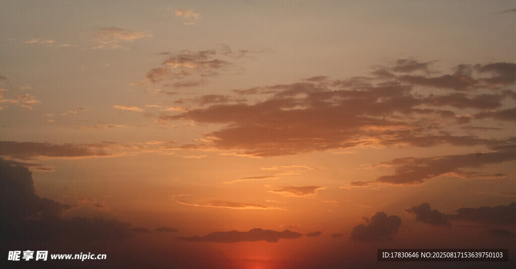 夕阳西下天空美景