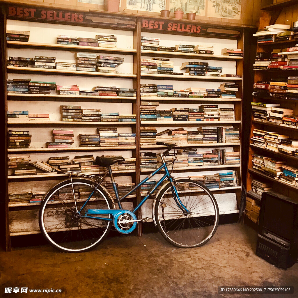 复古店内的蓝色自行车