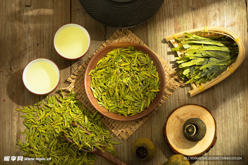 新鲜抹茶食材与制作工具