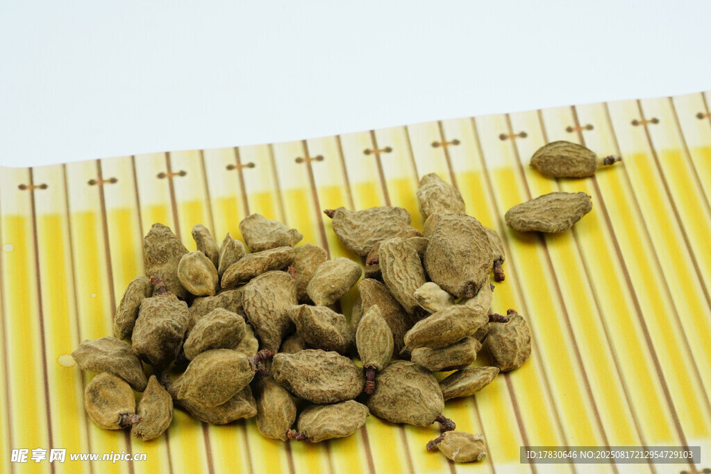 中药材草药碧桃干摄影图