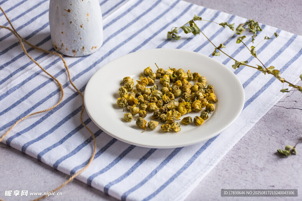 清凉菊花茶