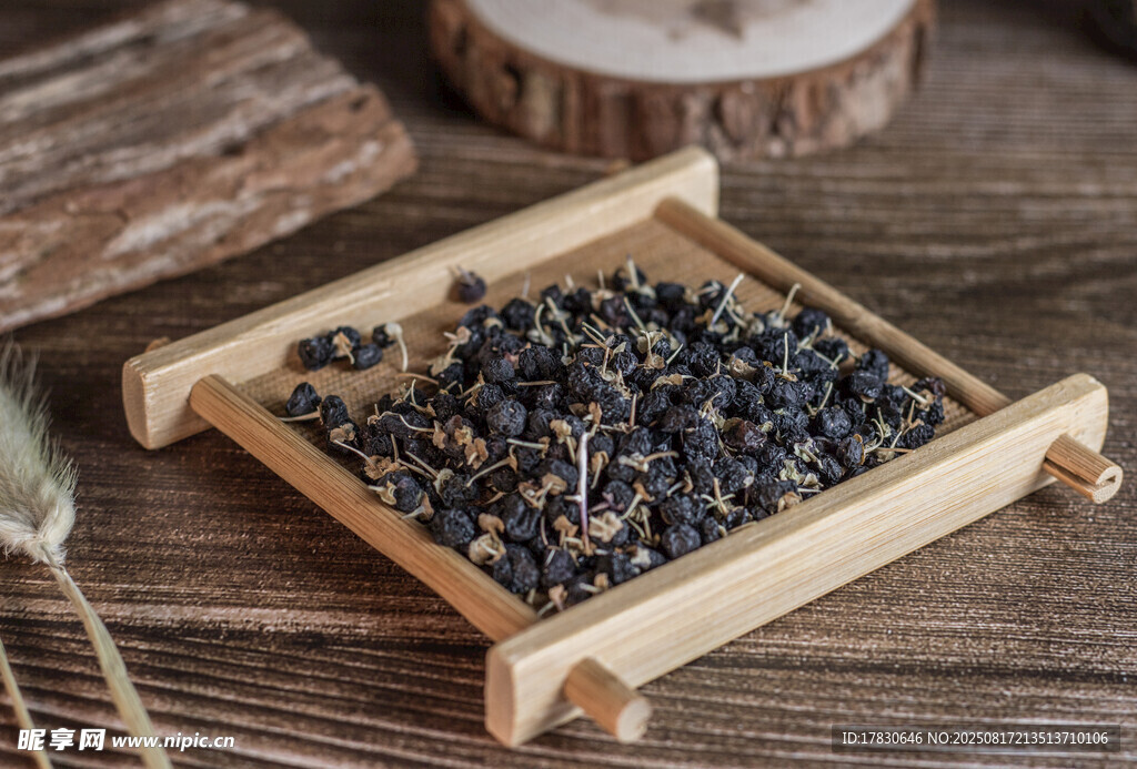 黑枸杞