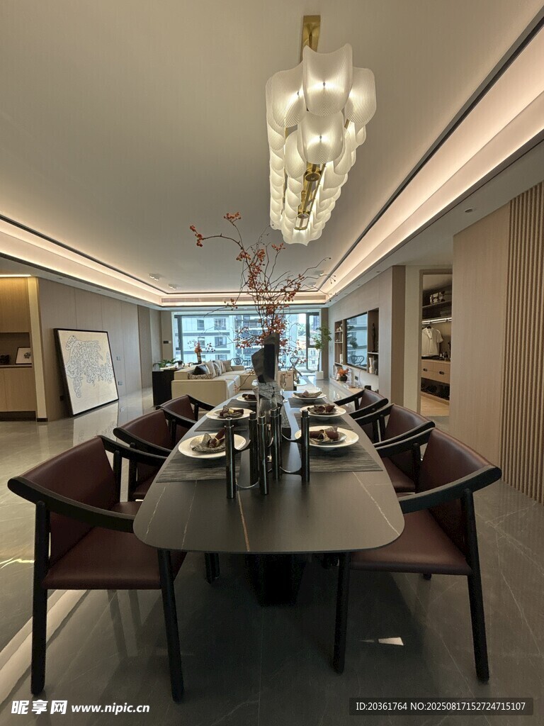 现代风格豪华餐厅室内场景