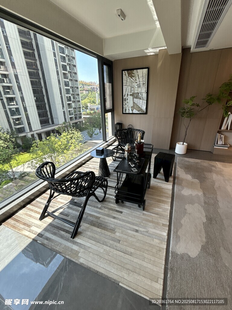 现代阳台健身空间一角