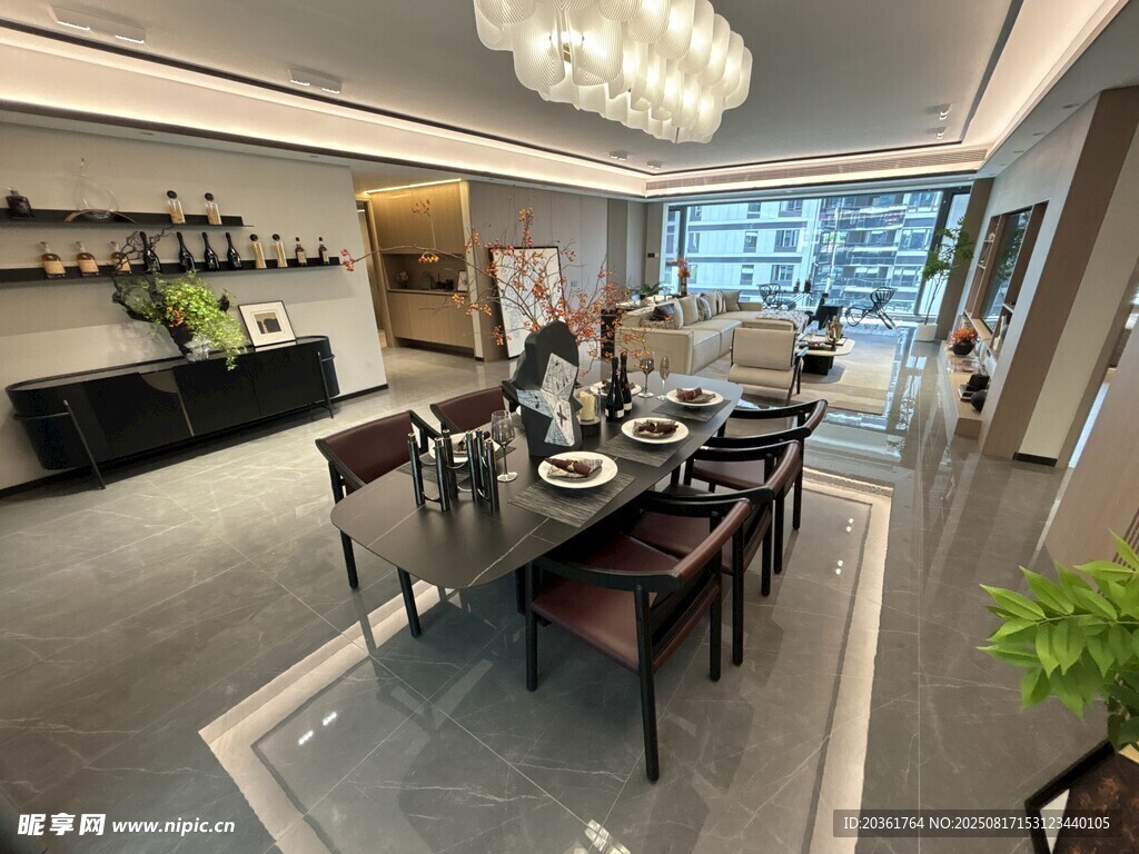 现代风格宽敞餐厅室内景
