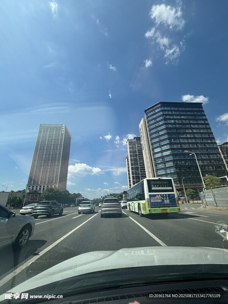 城市道路驾驶视角