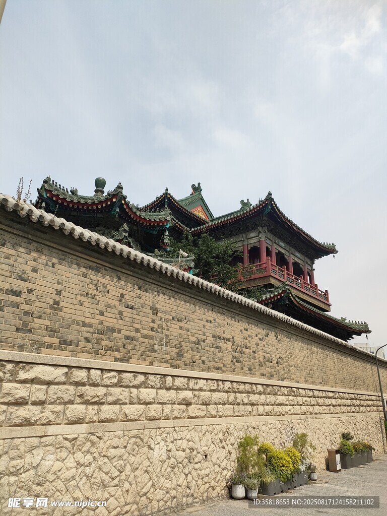 古城墙与城楼景观