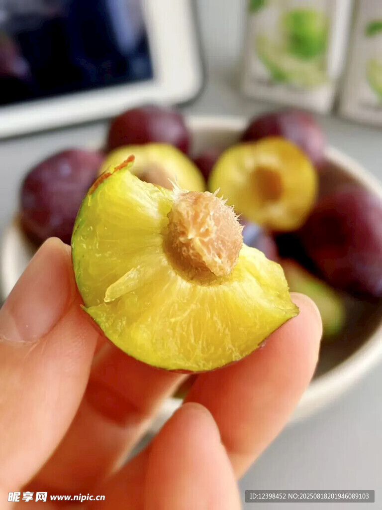 脆红李