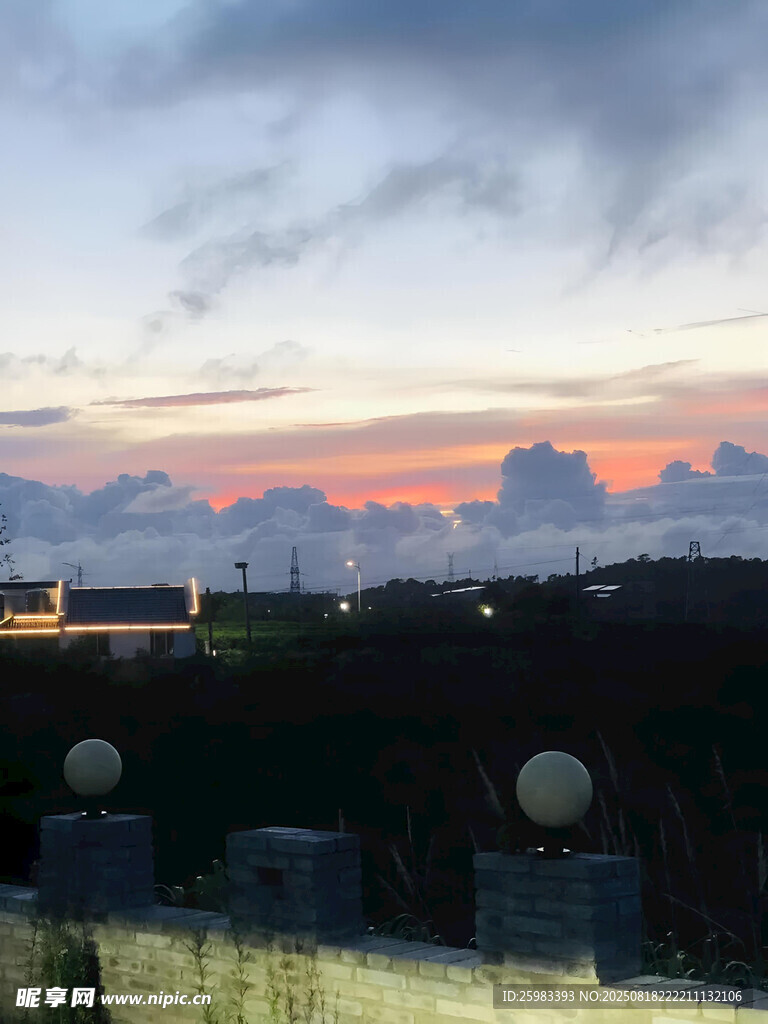 城市黄昏