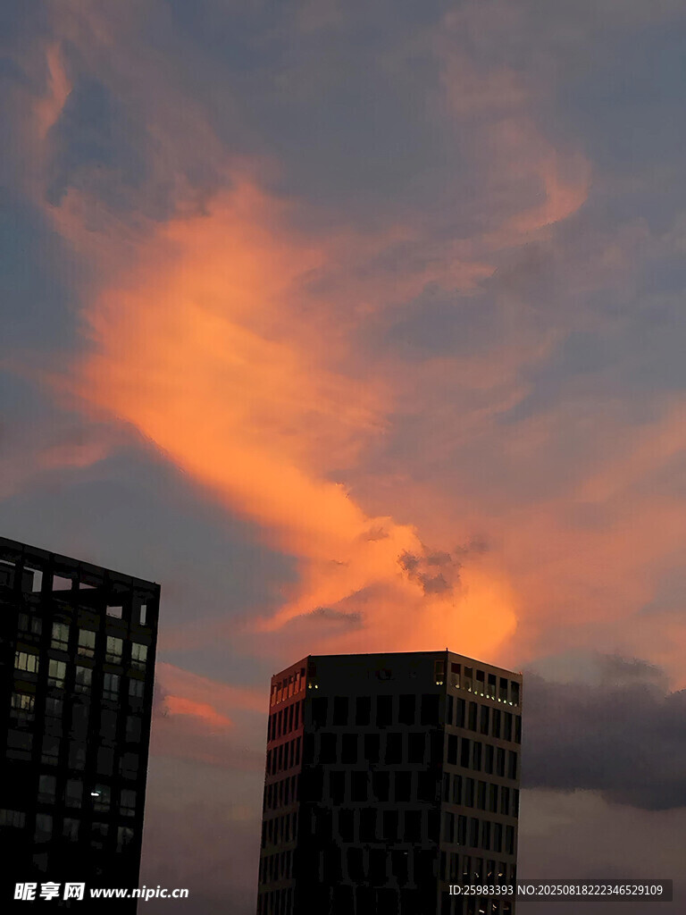 城市晚霞
