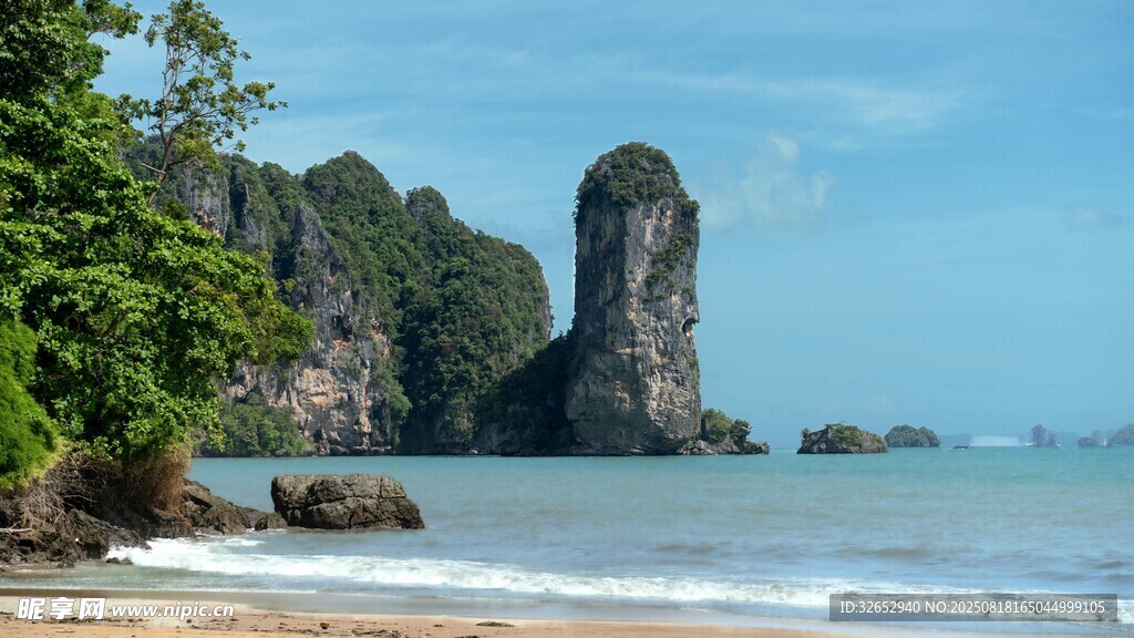 海滨风光与奇特岩石