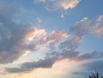 夕阳下的梦幻云朵天空