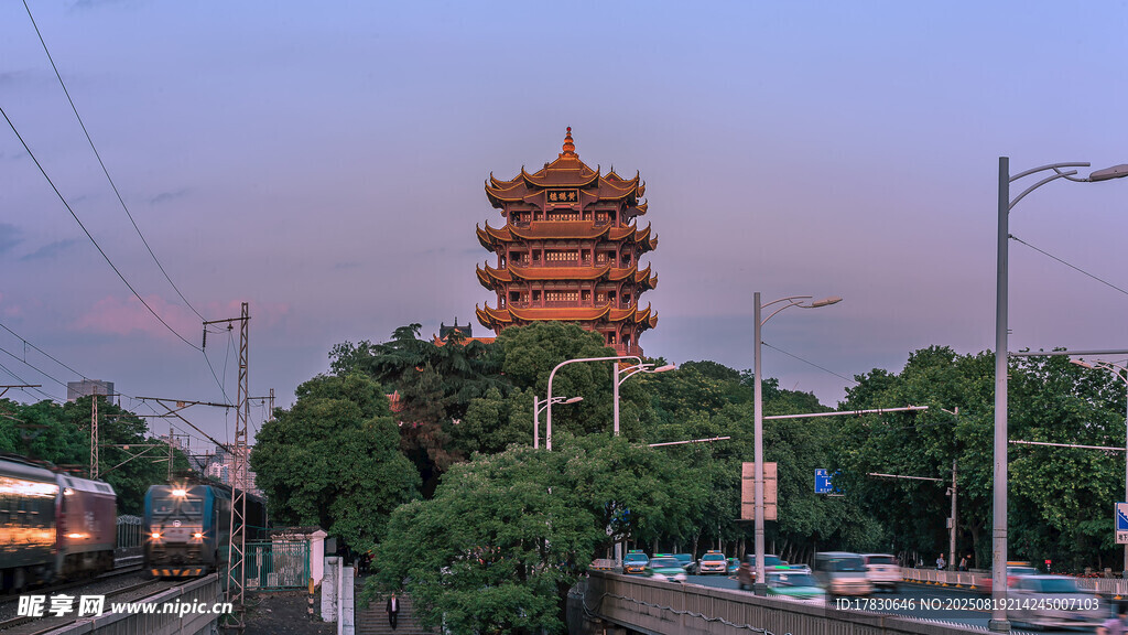 湖北武汉黄鹤楼证件照