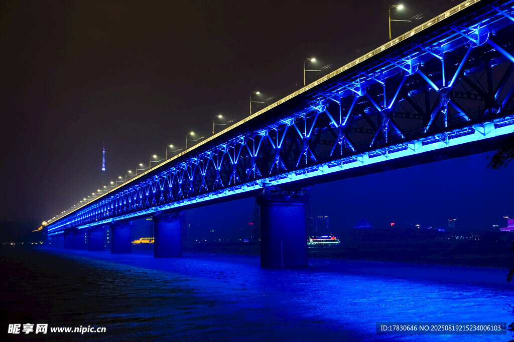 武汉长江大桥夜景