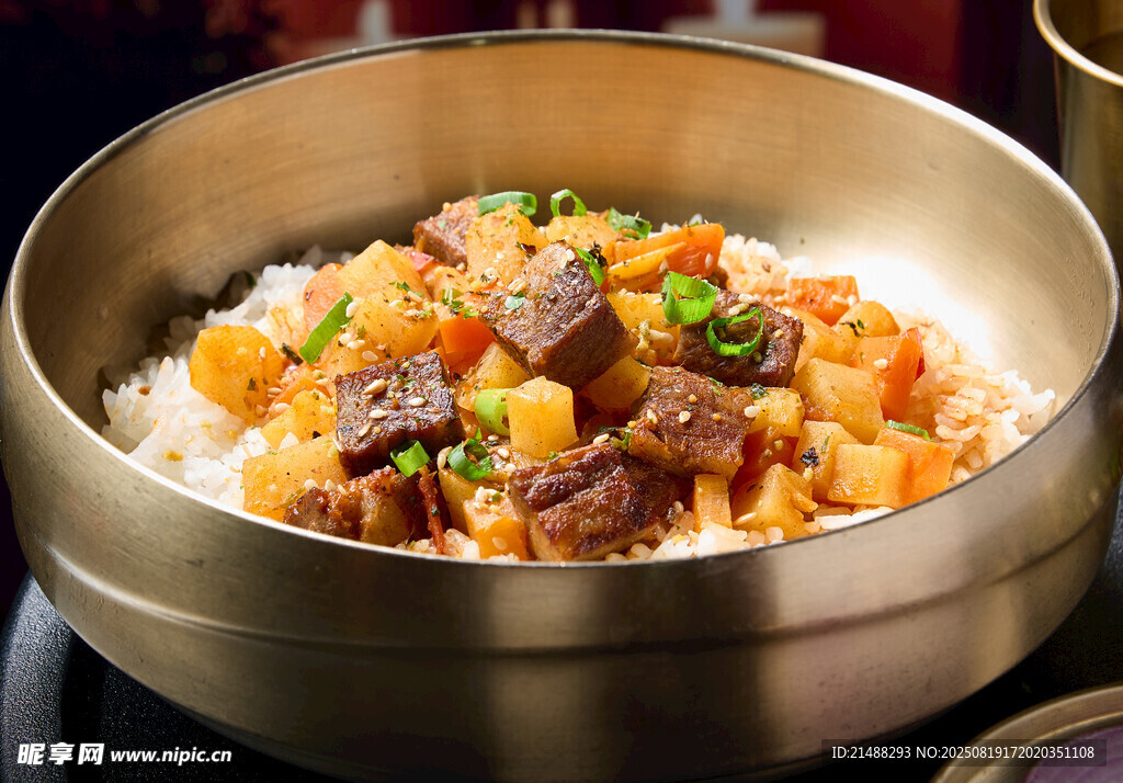 美味牛肉盖饭 诱人色泽