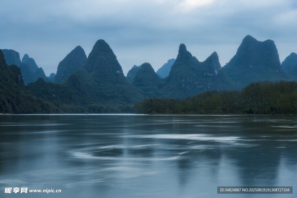 漓江山水美景如画