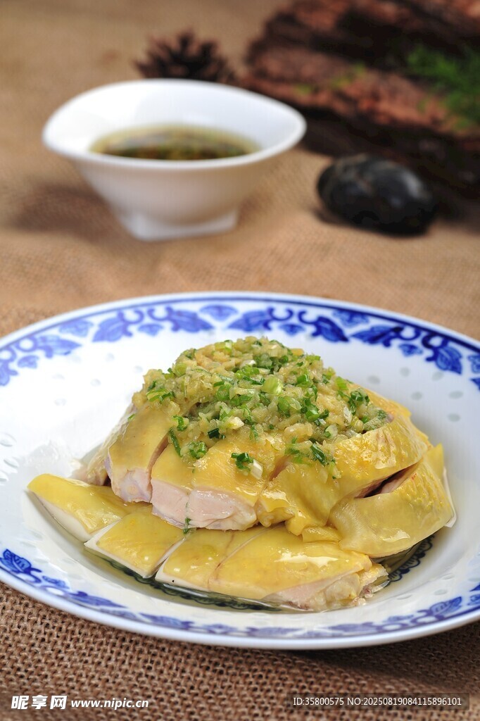 美味白切鸡 