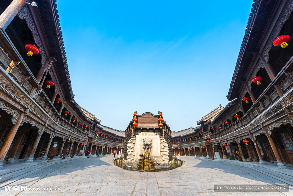 古建庭院的中式典雅景致