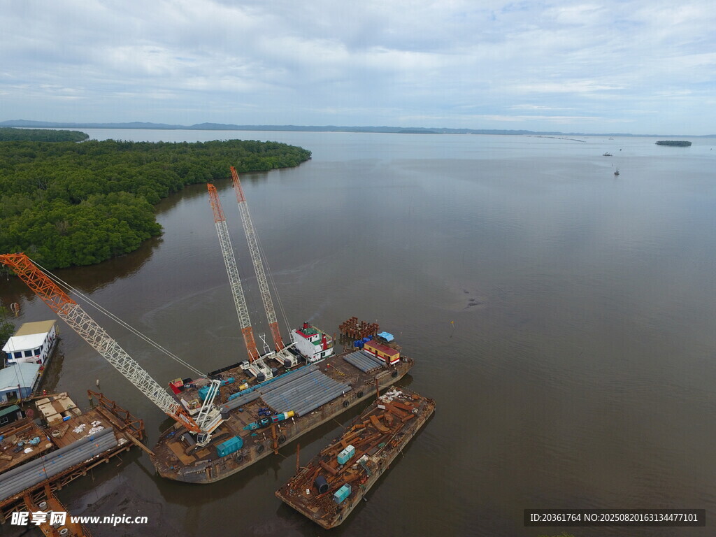 河道施工场景