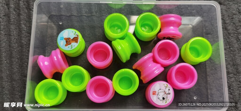 多彩小物件色彩缤纷玩具